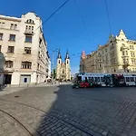 Novy U Prazskeho Vystaviste A3 Проживание в семье