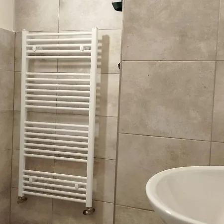 Nový U Pražského Výstaviště A3 Ubytování v soukromí *